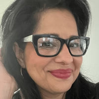 <em>Amira-London</em>